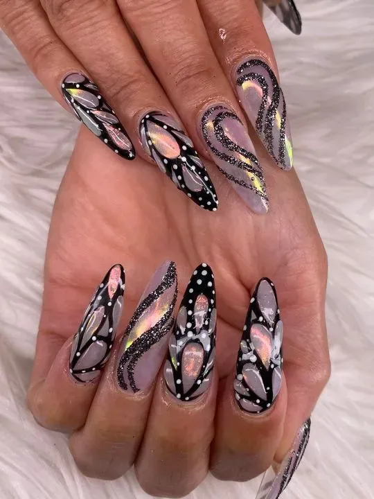 https://cdn.salonspotlight.com/photos/cDldkbaXhh042boOfDJa/86319789-2ad3-43f4-a82f-37ffb4982fab_720x720