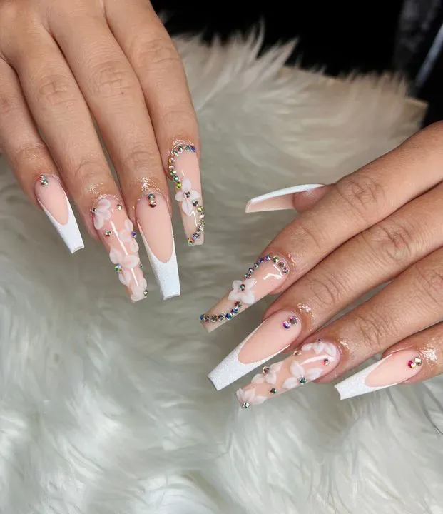 https://cdn.salonspotlight.com/photos/cDldkbaXhh042boOfDJa/d82473c9-a9f2-44bc-9631-ab3917046103_720x720