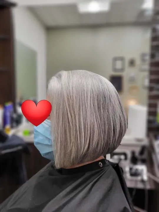 https://cdn.salonspotlight.com/photos/cLmGv7qZ8AMjKWotPIjb/97a92287-e5c2-426a-80a5-e3fc1cf9f4d3_720x720
