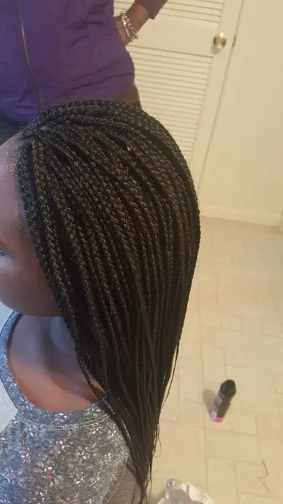 https://cdn.salonspotlight.com/photos/cUaOL2H6mD4FIOJtZTAn/355f9434-8062-4704-890b-bbf8367fbfa5_720x720