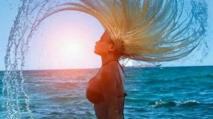 https://cdn.salonspotlight.com/photos/cWk4feiWdjfw8DlROOwW/fefc6d47-6337-4b59-b3f6-17c13cd91812_720x720