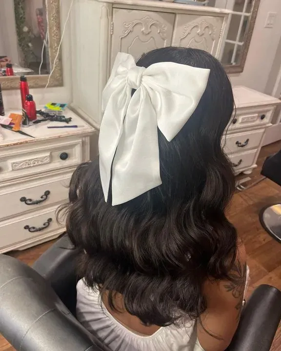 https://cdn.salonspotlight.com/photos/caJyUkTZ6pIeMmUOrIaP/600273da-e2a9-49a6-be4d-80b7cef7ce10_720x720
