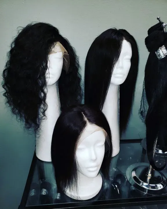 https://cdn.salonspotlight.com/photos/cbvvluILo8rJFtRTI1CN/8e165b62-e5c9-4222-9492-3feb2011fb23_720x720