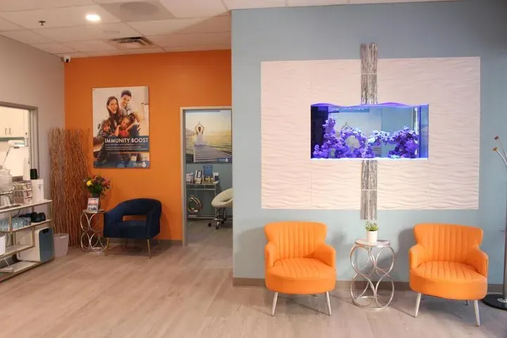 https://cdn.salonspotlight.com/photos/cegVZA3Q87u33K0s9TVh/357f61ee-af5d-4dac-b0f9-11fe6736f63f_720x720