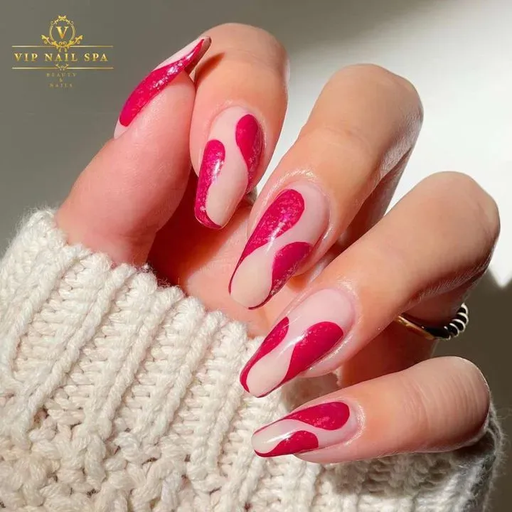 https://cdn.salonspotlight.com/photos/ciQOVb4MS78bJfwlk15V/5148a7db-cd73-40a9-958c-3d37a78db692_720x720