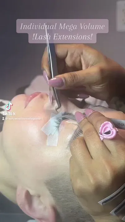 https://cdn.salonspotlight.com/photos/cnTeUSO4nNRkGhbPm6S8/91ad8636-f63d-4e55-aece-2a8108fb0dd0_720x720