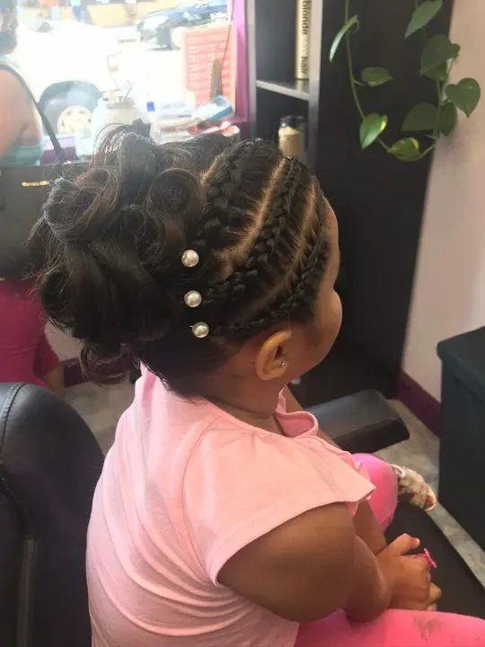 https://cdn.salonspotlight.com/photos/cnexd8bRZQoyndGAYON8/872624b9-ddca-4e4b-be1a-26064821326d_720x720