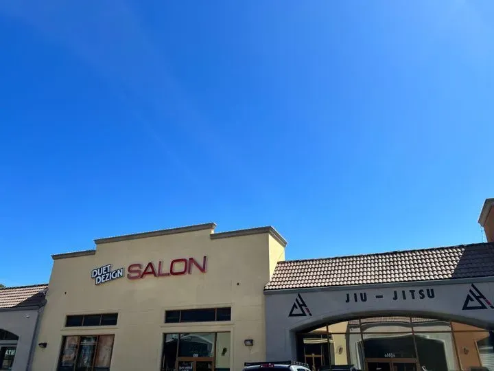 https://cdn.salonspotlight.com/photos/csM5PD4CPl6ZKDp0gMbE/78254492-4fee-4b34-96ce-1a0b721119a4_720x720