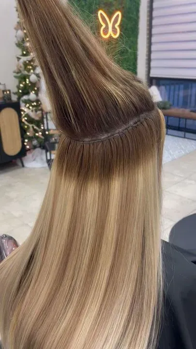 https://cdn.salonspotlight.com/photos/csRd4CpDNSw7nfI0j7Li/94ca5b7d-ab55-4d06-a5ac-02c8083cccae_720x720