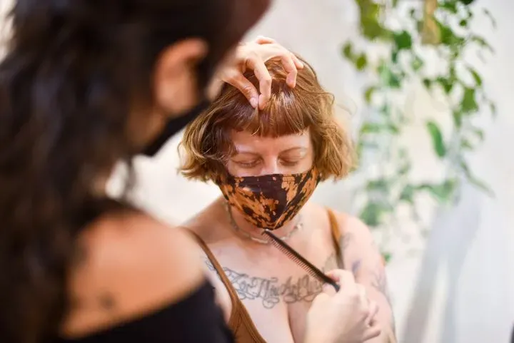 https://cdn.salonspotlight.com/photos/ctXaadDoJBbsJMdhPXzN/f34598e1-c37a-4dc8-925e-9999cb7b47f2_720x720
