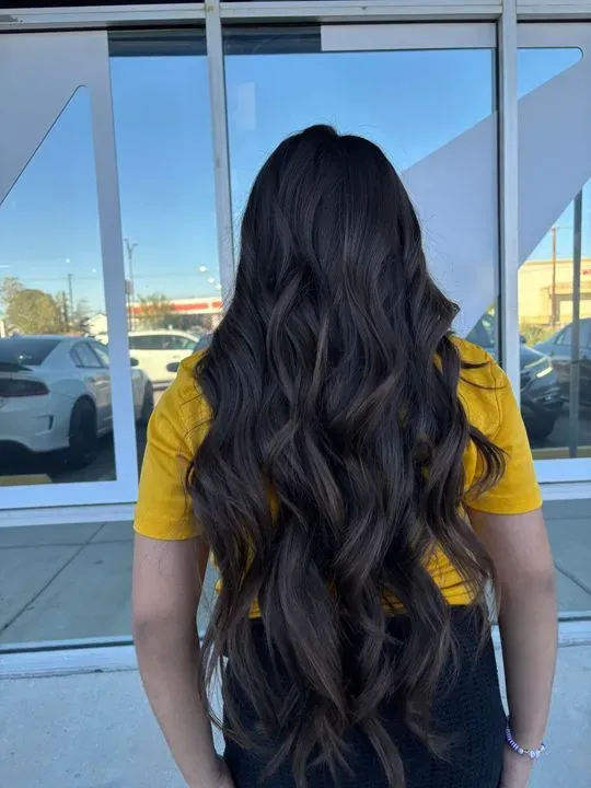https://cdn.salonspotlight.com/photos/cwQQiUo56KTCODcuogYe/0a836a5a-e22e-4665-a38d-f64670183ab6_720x720