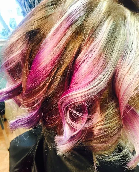 https://cdn.salonspotlight.com/photos/czcIFCdKlninQvlbYZ8W/2e40efe8-499f-4bed-b7e0-65db8acb88e4_720x720