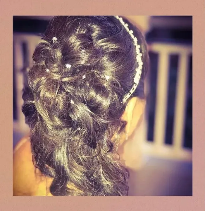 https://cdn.salonspotlight.com/photos/czcIFCdKlninQvlbYZ8W/60e258e8-3965-41be-b646-9214ceb19d70_720x720