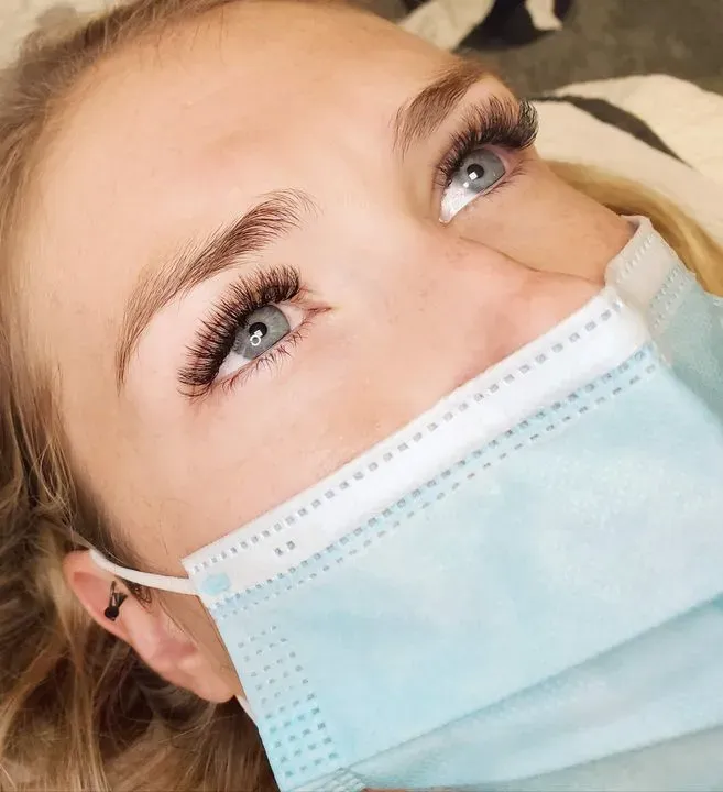 https://cdn.salonspotlight.com/photos/d7MFBwWluXQRklQ5syEC/012245a1-ca65-43a0-a753-19729c11b484_720x720