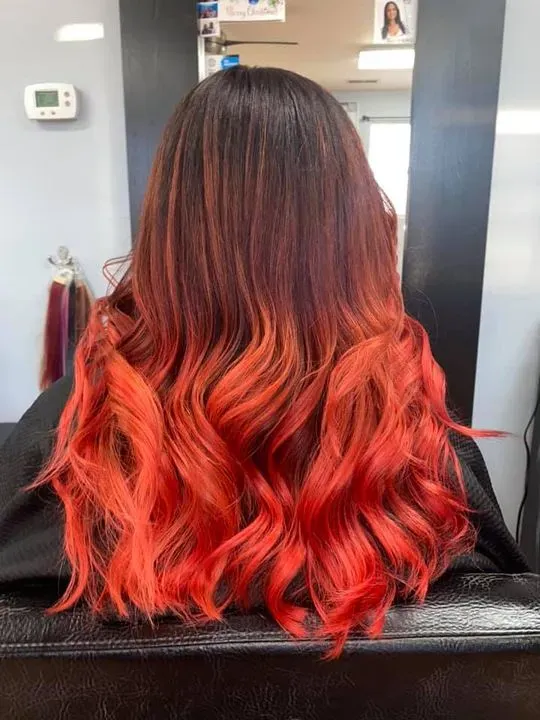 https://cdn.salonspotlight.com/photos/d8uMIBm13y8nPupWupNq/ad80d853-b05d-45dd-924c-94d9be73881b_720x720