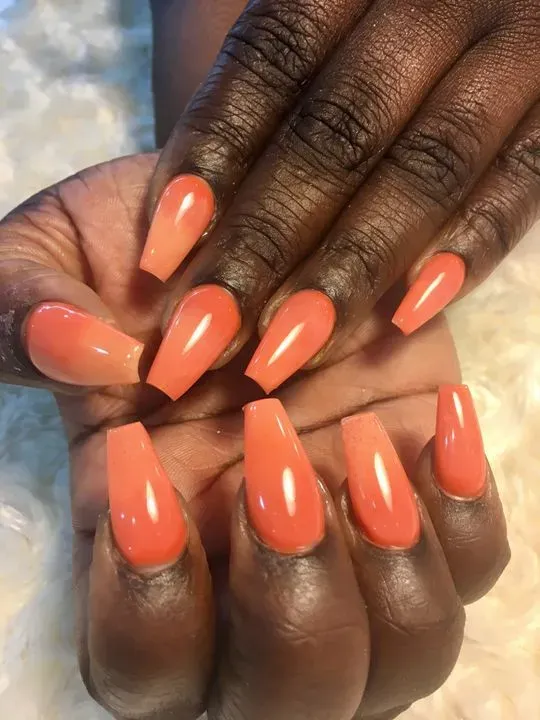 https://cdn.salonspotlight.com/photos/d9cmPFd3TGhrq9wSFrxP/5ac10d68-f594-4dec-b54a-a275d0fa27b0_720x720