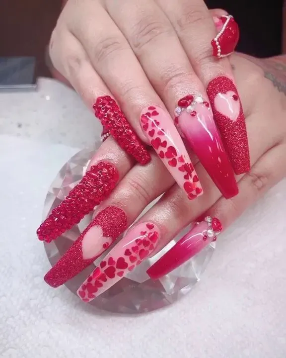 https://cdn.salonspotlight.com/photos/dBDjXzRa08kbF4q5VHjX/0fc11cef-fbca-47db-9211-ac100395ec11_720x720
