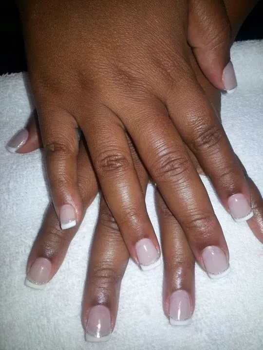 https://cdn.salonspotlight.com/photos/dH7MgA0AB2JAwgUGXr8A/b84ee550-8093-41c3-b7f5-7ee3918aacba_720x720