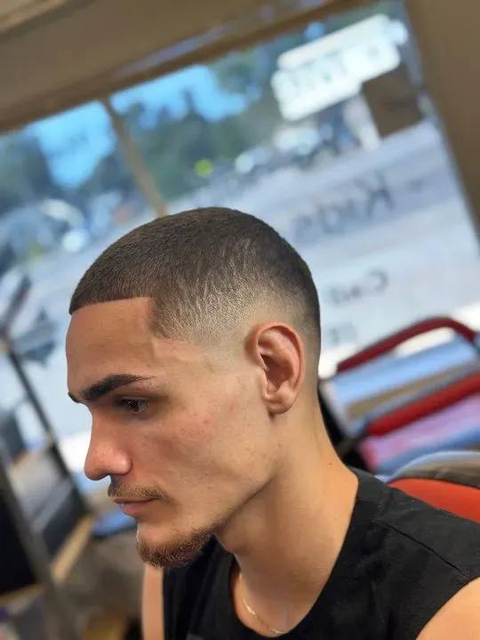 https://cdn.salonspotlight.com/photos/dHPn0V37COwAEjp9XAnO/191d1463-f014-4119-8fbf-43e93b6706d7_720x720