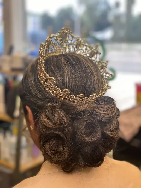 https://cdn.salonspotlight.com/photos/dHPn0V37COwAEjp9XAnO/5cb65b82-5682-4c64-8364-1f9c3f09df9e_720x720