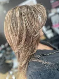 https://cdn.salonspotlight.com/photos/dHoyIPSH74vSVShpHzHV/bef89d59-053e-463b-96ad-50380712484c_720x720