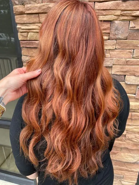 https://cdn.salonspotlight.com/photos/dJPf639eoQcy6lbwTSJ8/e37b7007-7381-4364-90b1-890d8fe899ab_720x720