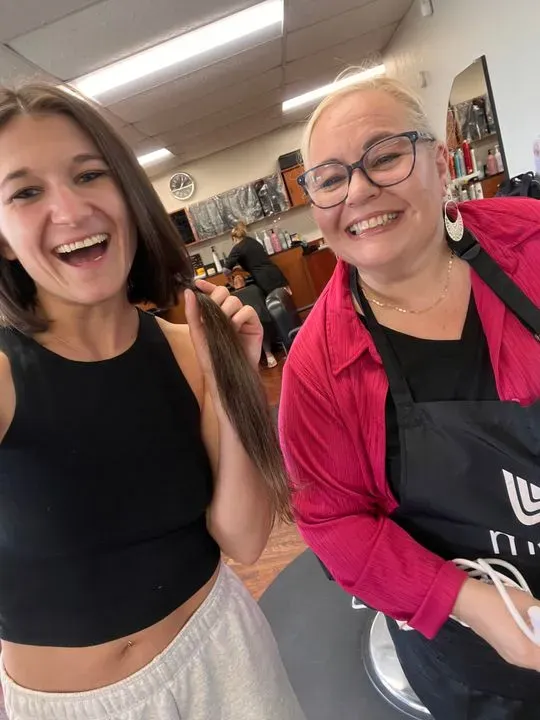 https://cdn.salonspotlight.com/photos/dJcXMgSGbOzdu9FYRzrD/30c2591e-23f5-48ef-99a5-4cb277f3ab49_720x720