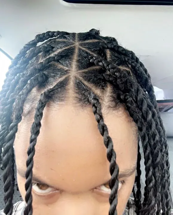 https://cdn.salonspotlight.com/photos/dK3W3JwzZ372RBUMhWbi/3092fd8b-82a2-4b06-8fc3-eba792e6ae3e_720x720