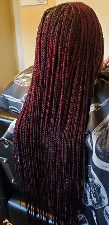 https://cdn.salonspotlight.com/photos/dK3W3JwzZ372RBUMhWbi/c5846d83-c7c2-473d-8650-0cca68d92c4b_720x720
