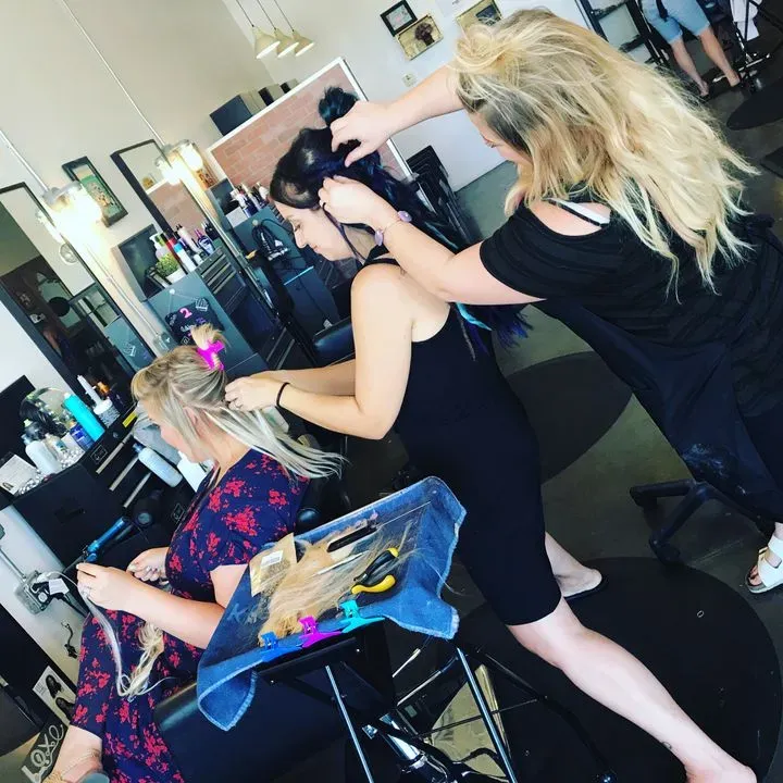 https://cdn.salonspotlight.com/photos/dMCwfWL3V8W9ac8TD71P/44c845aa-f9b2-43ac-a090-aac51375808e_720x720