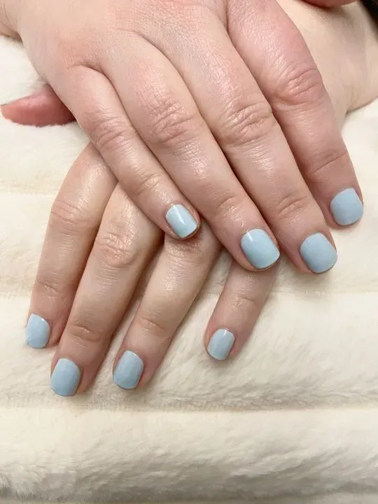 https://cdn.salonspotlight.com/photos/dNb8KgACWIiPDQkmCJwS/423fb656-ec6d-438d-9d4a-b5c06a86f2f6_720x720