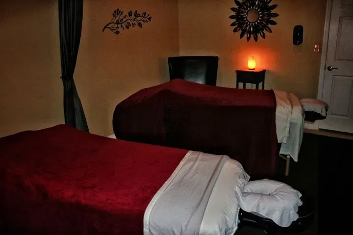 https://cdn.salonspotlight.com/photos/dR4kbL2w4YlyYCk10g4Q/ef2e38c8-c9ef-4b93-9304-c4af36bac380_720x720