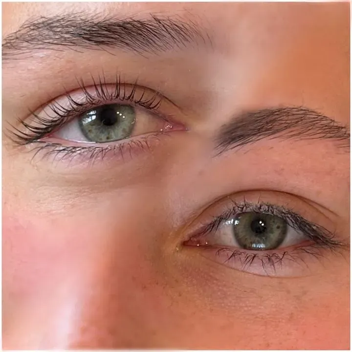 https://cdn.salonspotlight.com/photos/dRcSf0acYlptuYmKJHM4/0d7b020f-d184-40b8-a257-69fbf1553335_720x720
