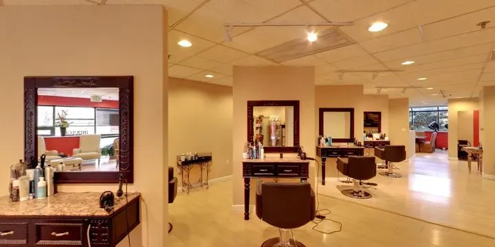 https://cdn.salonspotlight.com/photos/dVQJ5Iuowf9vjBAJdjjs/f4b7184e-a01e-4e70-9fa7-a8642d19bfdc_720x720