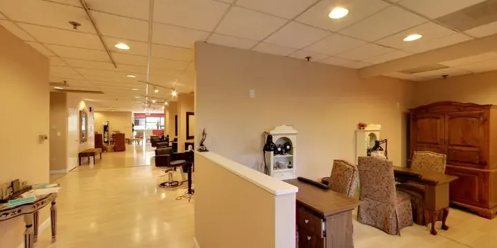 https://cdn.salonspotlight.com/photos/dVQJ5Iuowf9vjBAJdjjs/f9dcc4d6-b5b0-449b-84d6-d7e0eff4d2fb_720x720