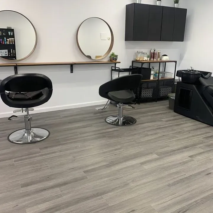 https://cdn.salonspotlight.com/photos/dbPopjvFFlAk2grCN8Xj/1e6dab5e-87df-40c0-9dc0-a40c292d13a0_720x720