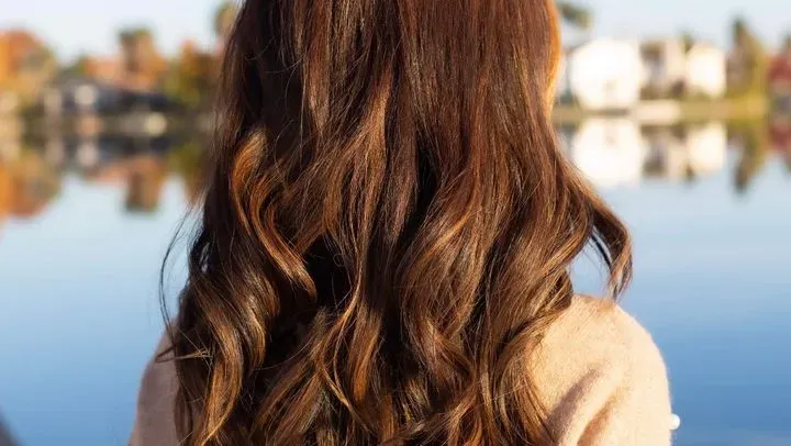 https://cdn.salonspotlight.com/photos/de1NIKzJwF7PxaYdLRYT/16250e3c-65bd-4207-8919-6aa29d275c86_720x720