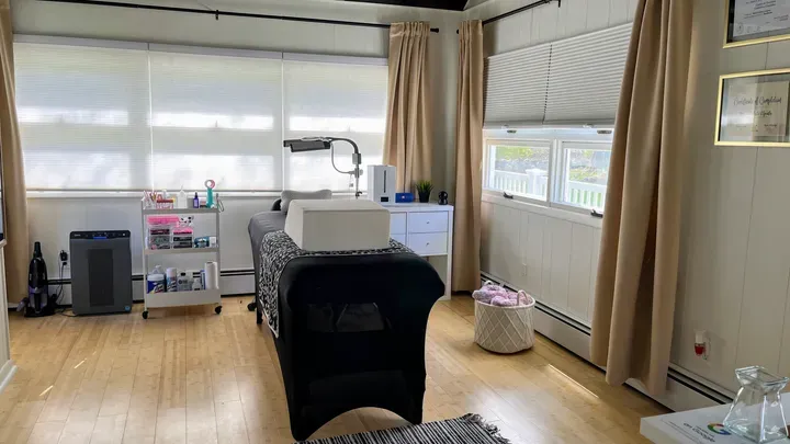 https://cdn.salonspotlight.com/photos/dl23bh1vi2on6TltTWlX/9a07965b-3ca8-4246-a6ea-0a81fd6aef61_720x720