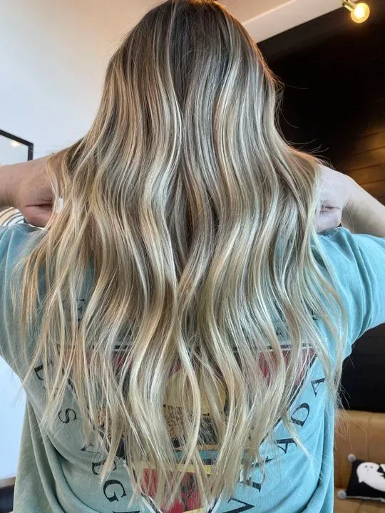 https://cdn.salonspotlight.com/photos/dqEVIUWwu2jc67DWNBoG/4df50381-ac19-482d-a7b7-1300950e23ba_720x720