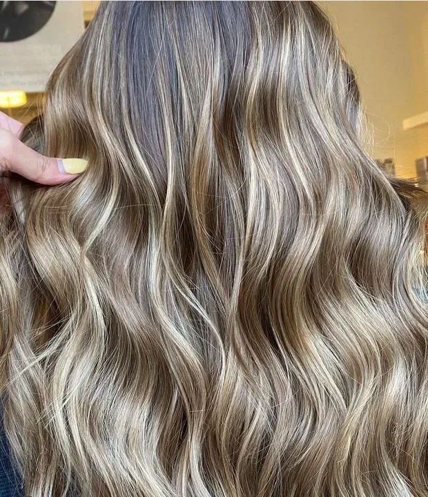 https://cdn.salonspotlight.com/photos/drGXWOhsoExkTsSCPrlL/db2eac8e-d741-4226-803c-b4d731a06fd3_720x720