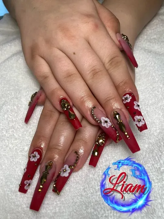 https://cdn.salonspotlight.com/photos/dvH9Pj2ik4OZ7MfjIjX5/8a08c0ae-2b46-4e6f-8d08-ddc31a3f5523_720x720