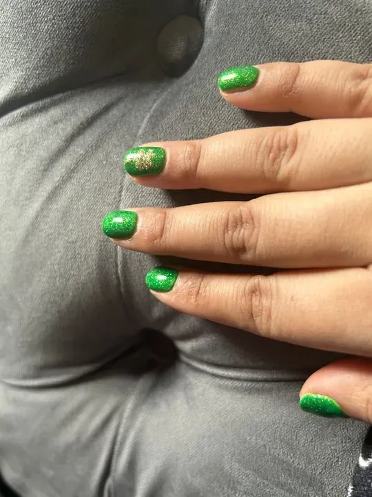 https://cdn.salonspotlight.com/photos/dvj0hfedhlreMSc0Mdc9/75d85eb8-30f9-4d2e-a2e1-c52d37cc1e0d_720x720