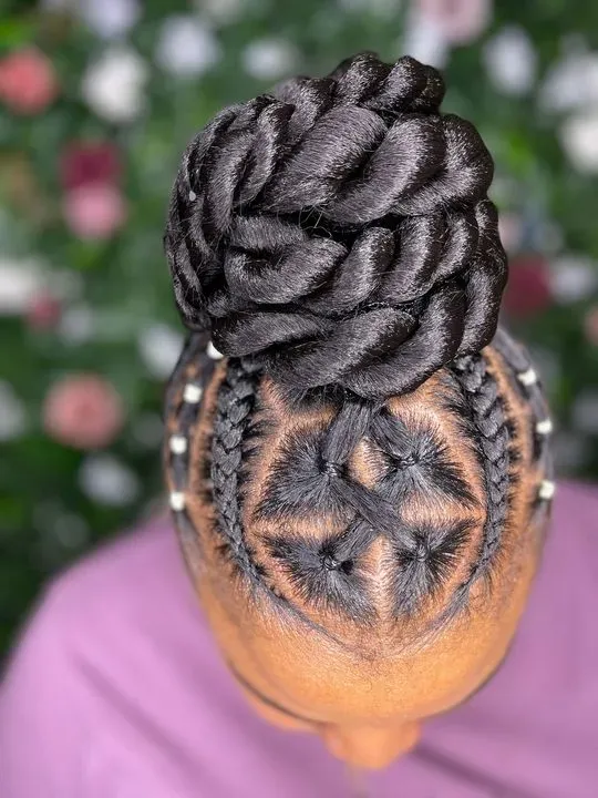 https://cdn.salonspotlight.com/photos/dvvbeNkxp9MngvG3qt3T/e50a7ba8-de22-483e-b224-10986238f7c5_720x720