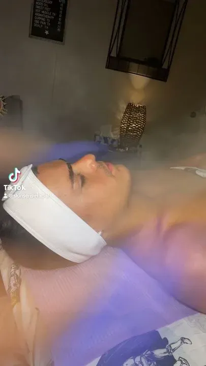 https://cdn.salonspotlight.com/photos/dwBTn41yX16m6JtafTz4/767e8740-d05e-4627-b58d-7be69db50012_720x720