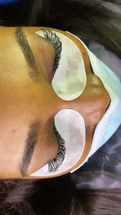 https://cdn.salonspotlight.com/photos/e00q5036bttEh51b53ZE/b8b60308-650b-4bc4-9f24-7cb92ba38153_720x720
