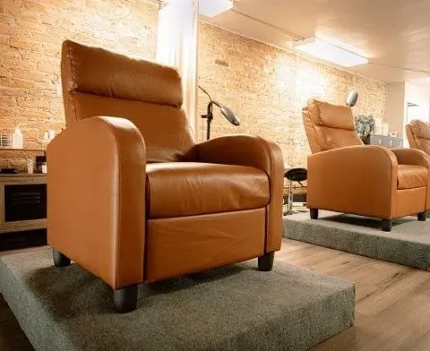 https://cdn.salonspotlight.com/photos/e0zsJSZkqlwPOAnO7vtG/fdedd68e-398d-4f4b-ad7f-9f99dc250079_720x720