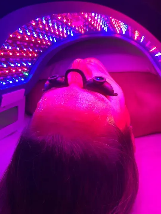 https://cdn.salonspotlight.com/photos/e1EBIniZODAMhtzZyPcl/7733548f-b6d4-4790-8470-be959f44ff90_720x720