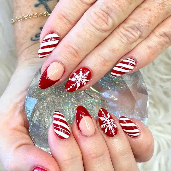 https://cdn.salonspotlight.com/photos/e4c3Bx1QkPecMFYPS6tX/80f588d1-1e13-4c10-9821-e7e1d3568477_720x720