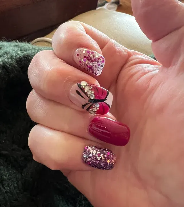 https://cdn.salonspotlight.com/photos/eBAmQKprmuO0A7oL8wAF/4528c6fa-f175-43ca-9628-eb7ab89121eb_720x720