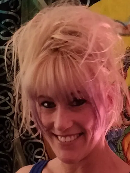 https://cdn.salonspotlight.com/photos/eDFox9zsMocHmdnn7pe9/72bb223d-4a94-4838-903f-25adfa490d9c_720x720
